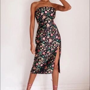 NWT Make a Move Black Satin Floral Jacquard Strapless Midi Dress